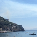 Maiori, incendio d'autunno in località Capo d'Orso: elicottero in azione/FOTO