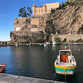 Porto di Maiori destinato a parcheggio dei pullman turistici, D'Amato e Sarno: «Siamo città del depuratore e garage della Costiera»