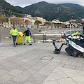 Pulizia della spiaggia a Maiori effettuata dalla Miramare