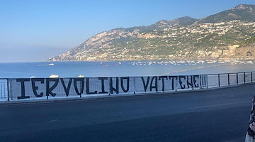 «Iervolino vattene»: il malcontento dei tifosi granata anche in Costiera Amalfitana