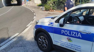 Maiori, bando per l’efficientamento del Servizio Associato di Polizia Municipale “Costa d’Amalfi”. In affidamento l’intero iter di gestione delle sanzioni