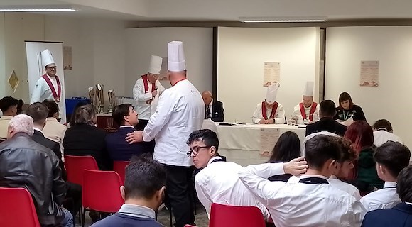 L’IIS “Marini-Gioia-Comite” di Maiori conquista il terzo posto al Concorso “Profumi e sapori della tradizione enogastronomica salernitana”