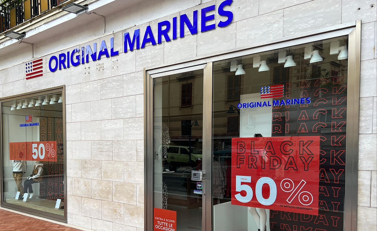 Maiori News A Maiori il Black Friday di Original Marines gi